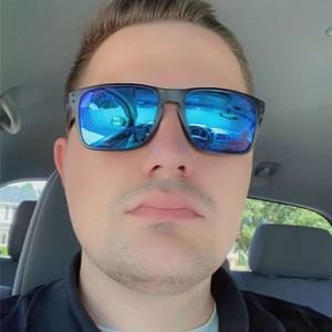 Meet your Posher, Brandon